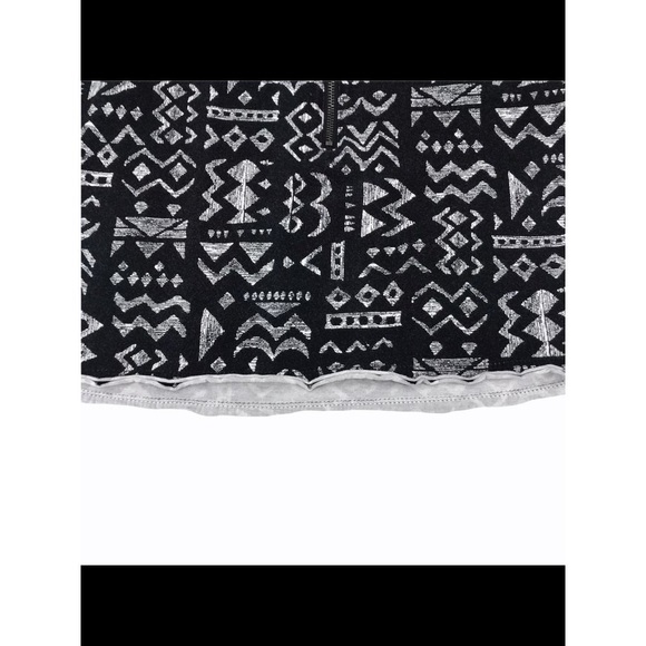 Silence + Noise crop top S sleeveless tribal Aztec black white zip - Picture 6 of 10